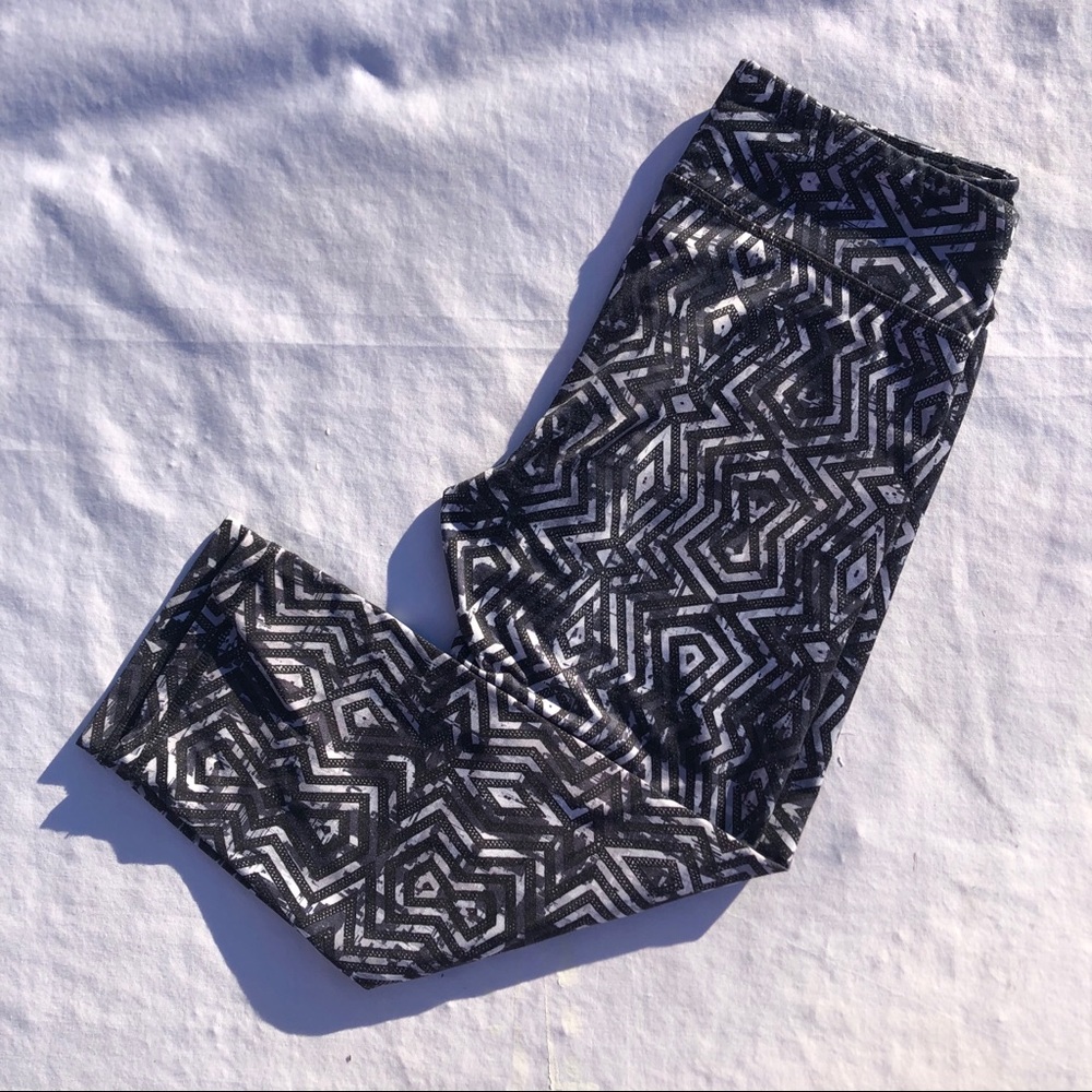 Aeropostale Patterned Leggings Live Love Dream